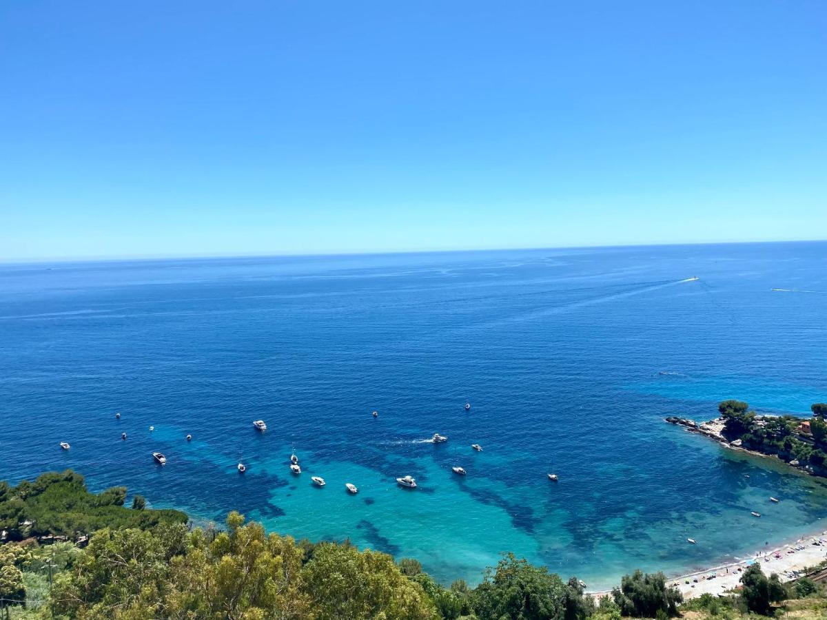 Kiss Of Sea - Balzi Rossi & Baia Beniamin Apartman Ventimiglia Kültér fotó