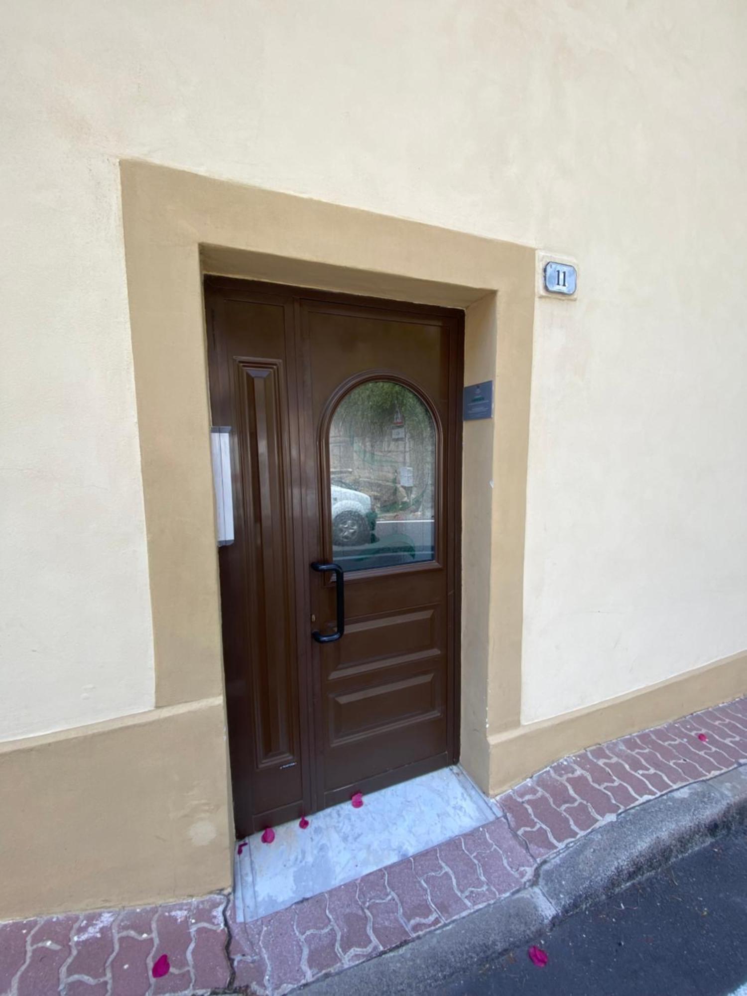 Kiss Of Sea - Balzi Rossi & Baia Beniamin Apartman Ventimiglia Kültér fotó