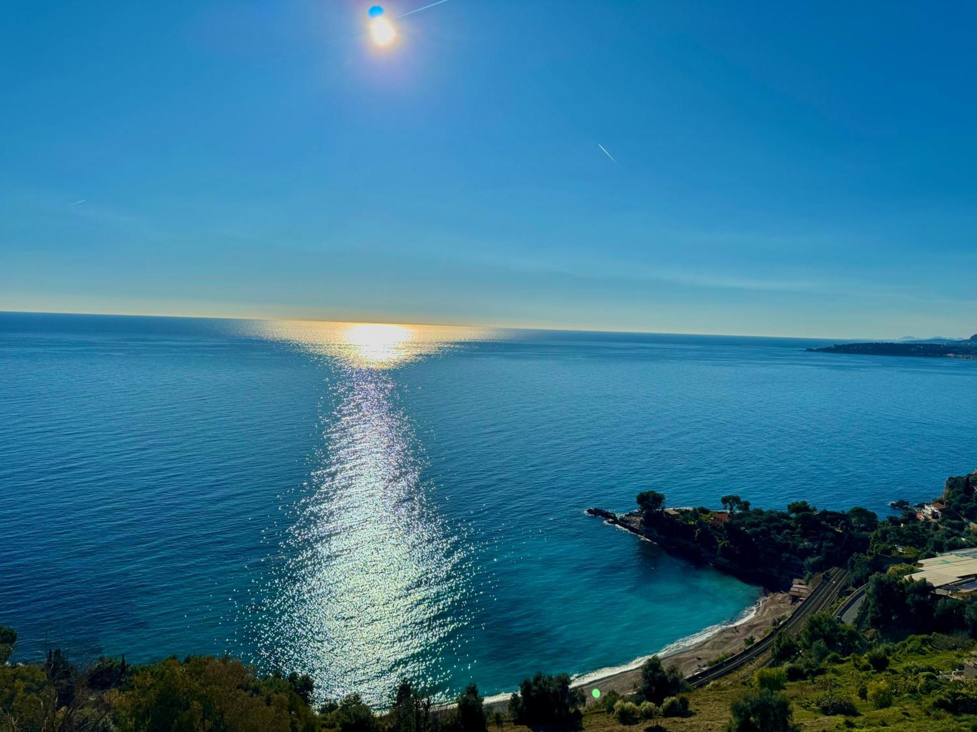 Kiss Of Sea - Balzi Rossi & Baia Beniamin Apartman Ventimiglia Kültér fotó